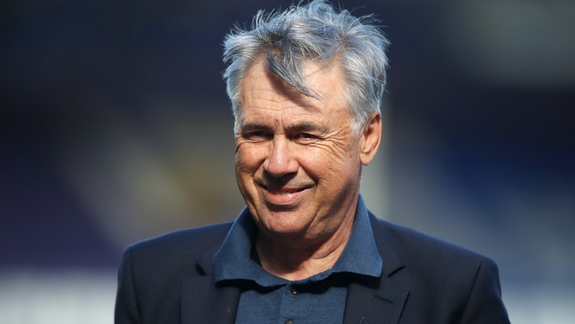 Ancelotti: "Un onore ricevere il premio di miglior allenatore della storia del Psg"