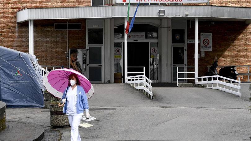 Coronavirus, 2.257 nuovi casi in Italia. +20 in terapia intensiva