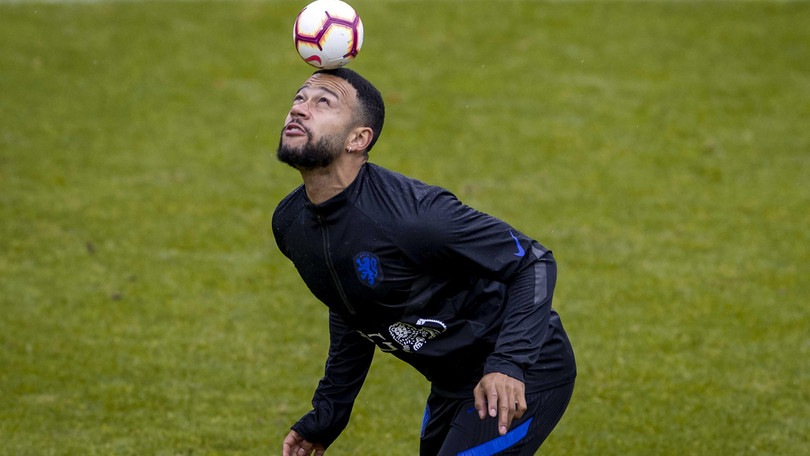 Mundo Deportivo: "Barcellona ancora su Depay a gennaio"