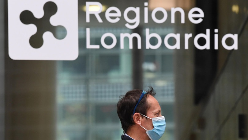 Lombardia, firmata la bozza per il coprifuoco