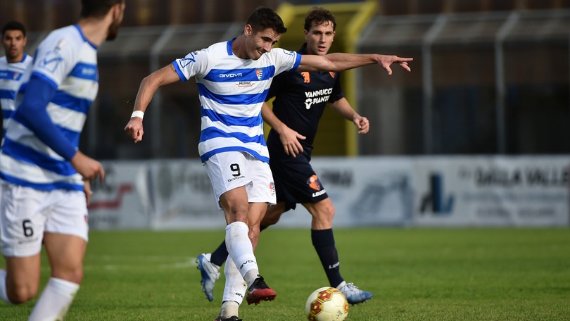 Serie C, Como-Pergolettese 0-0. Pro Patria-Lucchese 3-0