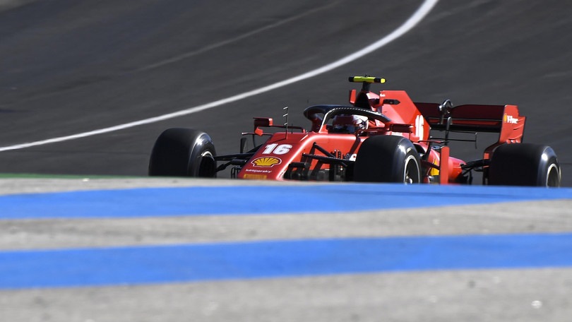 GP Portogallo: Leclerc quarto nelle seconde libere, Bottas sempre primo