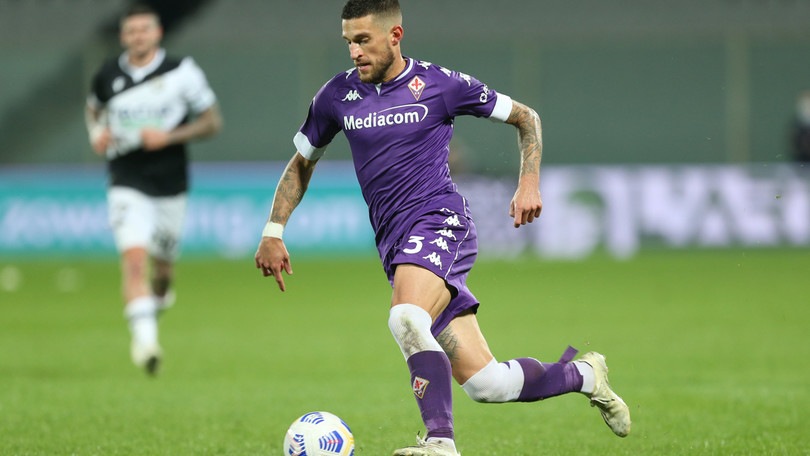 Fiorentina, ufficiale il prolungamento di Biraghi: firma fino al 2024
