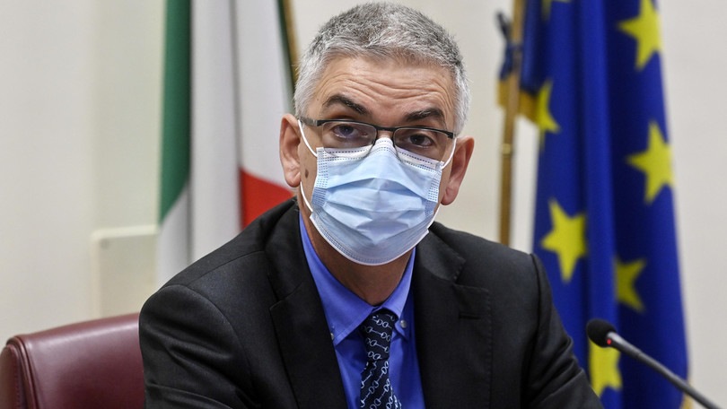 Brusaferro: "Scenario 4 in alcune regioni, Rt viaggia intorno a 1.7"