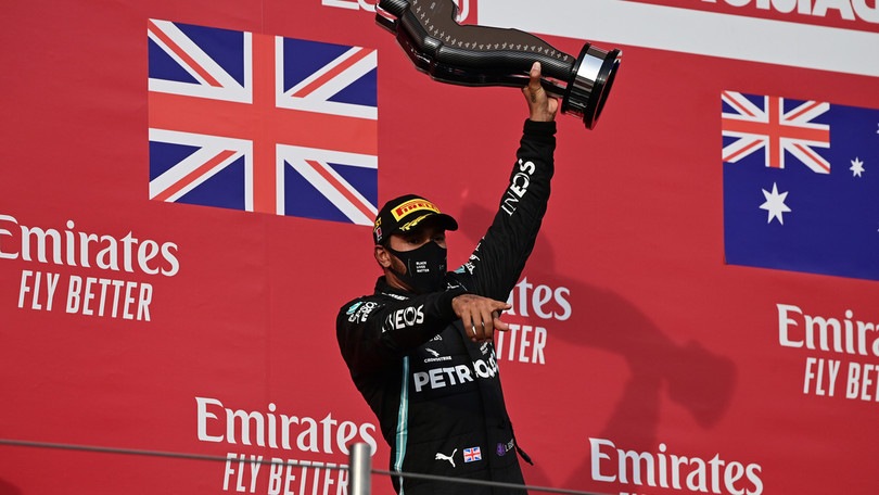 Gp Emilia Romagna, Hamilton: "Gara spossante ma grande vittoria"