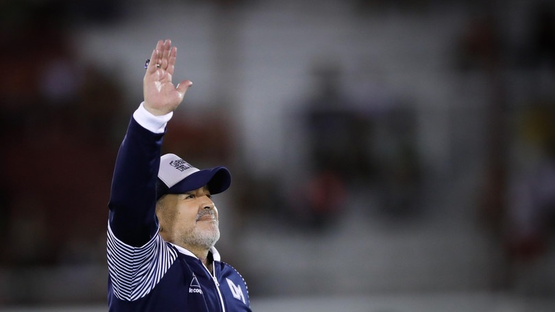 Hugo Maradona: "Diego si sta riprendendo. L'intervento è stato difficile"