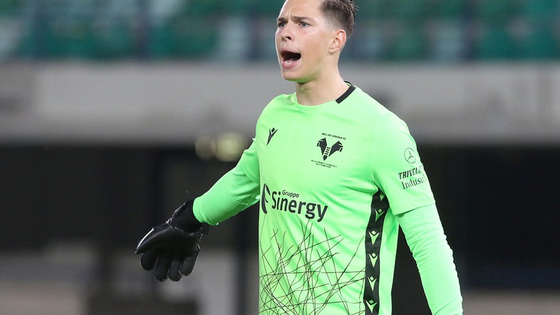 Verona, Pandur: "Imparo da Silvestri, il miglior portiere in Serie A"