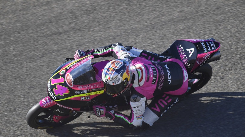 Gp Valencia, Moto3: Arbolino trionfa e accorcia su Arenas