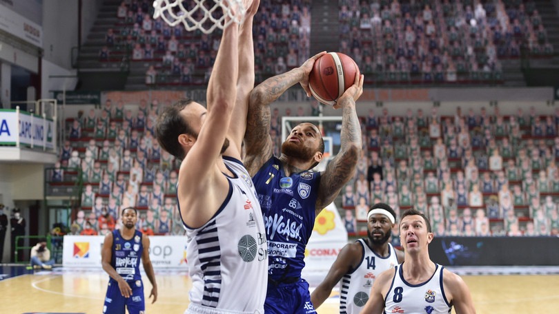 Brindisi vince anche a Sassari: 7 successi consecutivi!