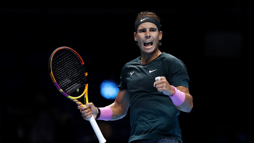 Nadal alle semifinali delle Atp Finals: Tsitsipas ko in tre set