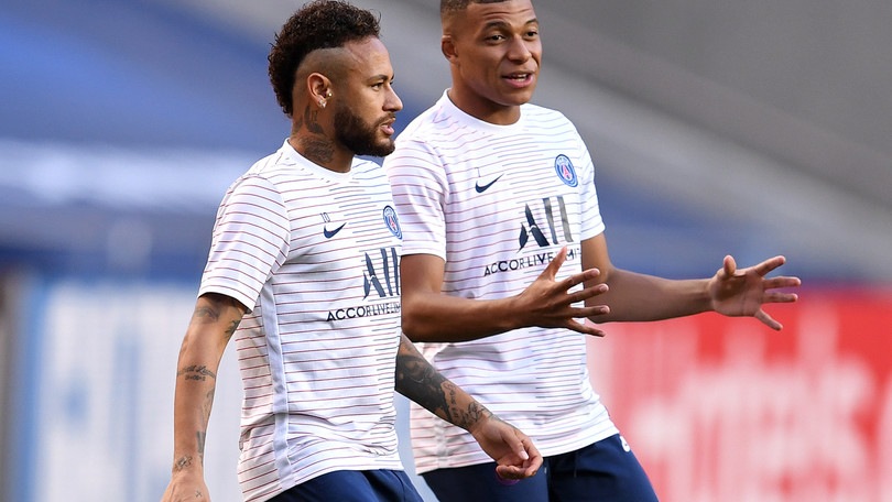 PSG, Neymar e Mbappé convocati per la sfida con il Monaco