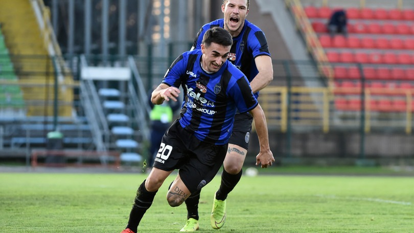 Renate inarrestabile, 2-1 all'Alessandria. Al Grosseto il derby col Livorno