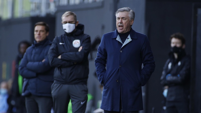 Ancelotti torna a vincere, Liverpool in testa alla Premier con Mourinho