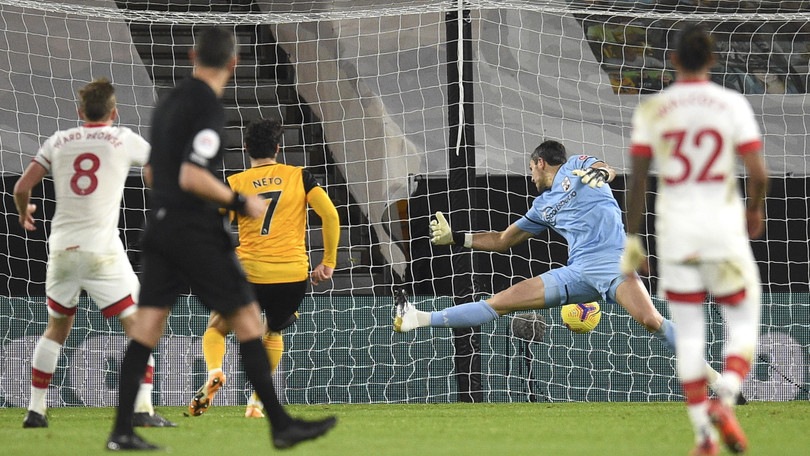 Southampton fermato dai Wolves, Hodgson ko contro il Burnley