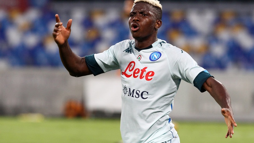 Napoli in campo aspettando il Rijeka: terapie e palestra per Osimhen