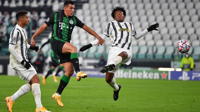 Juve, nessun italiano tra porta e difesa: è la prima volta nella storia