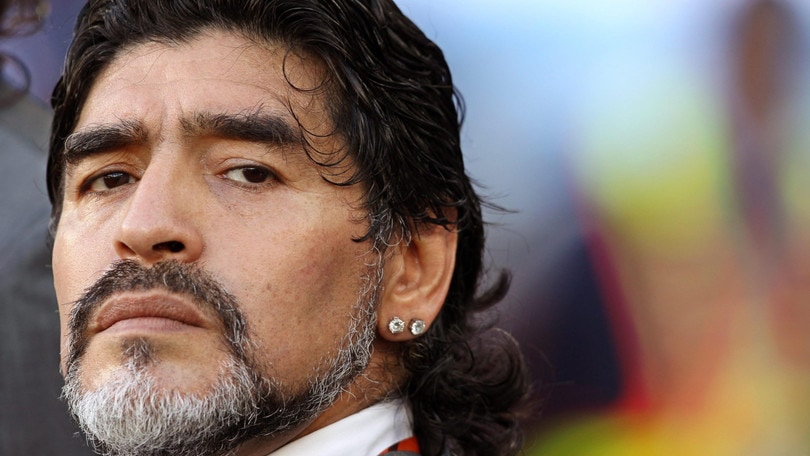 Morte Maradona, minuto di silenzio in Serie A e nelle coppe europee