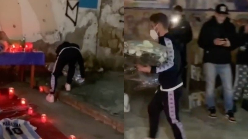 Maradona, Mertens e l'ultimo saluto da brividi ai Quartieri Spagnoli VIDEO