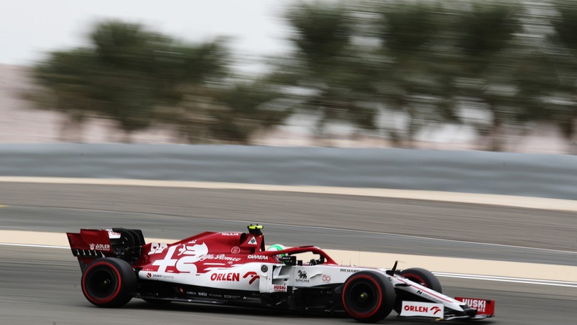 F1, Giovinazzi: "Grosjean? Sport pericolo, Halo gli ha salvato la vita"