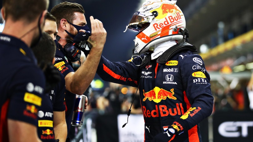GP Abu Dhabi, Verstappen: "Bene la pole, sfidiamo le Mercedes"