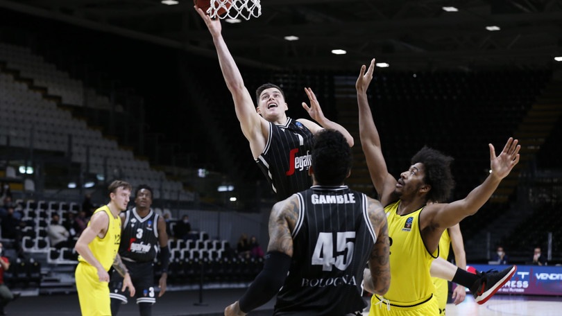 Eurocup, Trento ko. La Virtus Bologna vince ancora