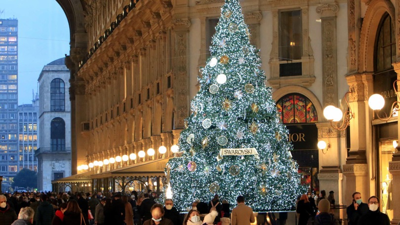 Natale e Capodanno, tutta Italia zona rossa: regole e divieti del nuovo Dpcm
