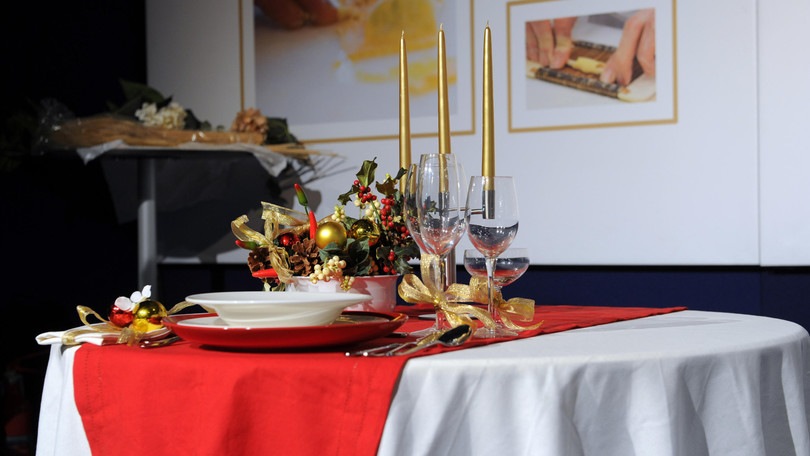 Decreto Natale, pranzo e cena con amici si può: ecco come