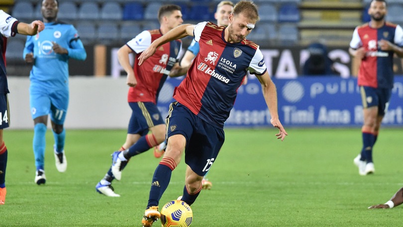 Coronavirus, positivi tre calciatori del Cagliari