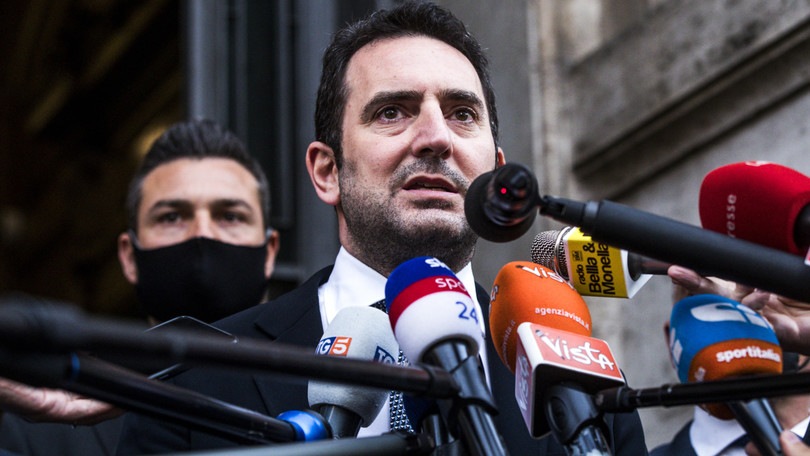 Spadafora: "A gennaio ok a palestre e piscine. Non ancora ai tifosi nel calcio"