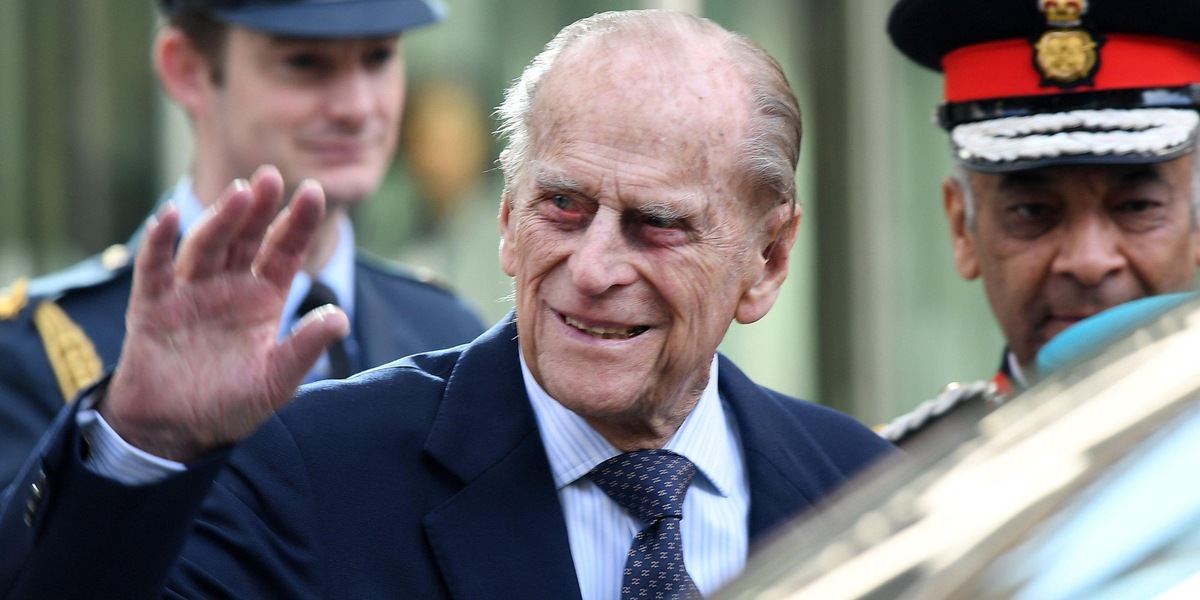 Regina Elisabetta in lutto: è morto il Principe Filippo