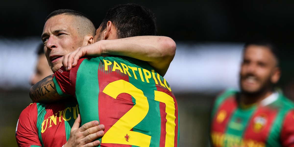 Serie C, la Ternana batte l'Avellino 4-1 e vola in Serie B