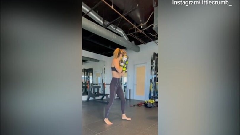 Elisabetta Canalis, che furia in allenamento