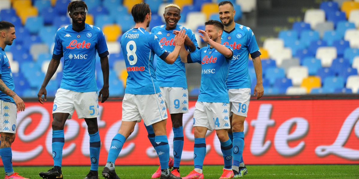 Napoli, tamponi negativi per il gruppo squadra