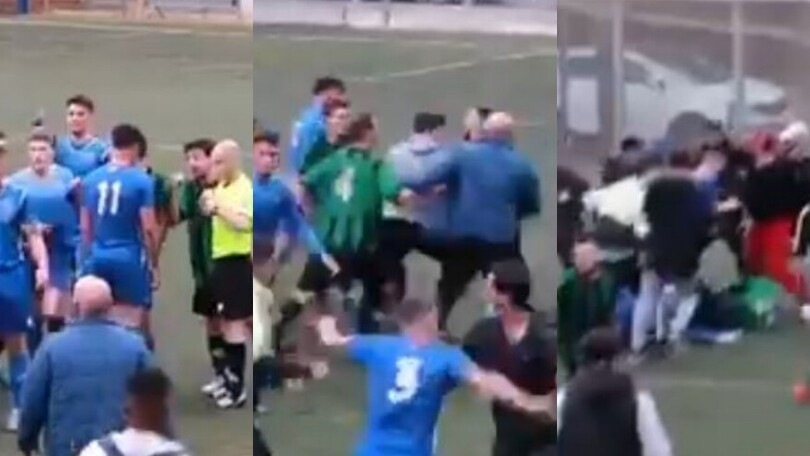 Spagna, i tifosi invadono il campo: che rissa con i giocatori!