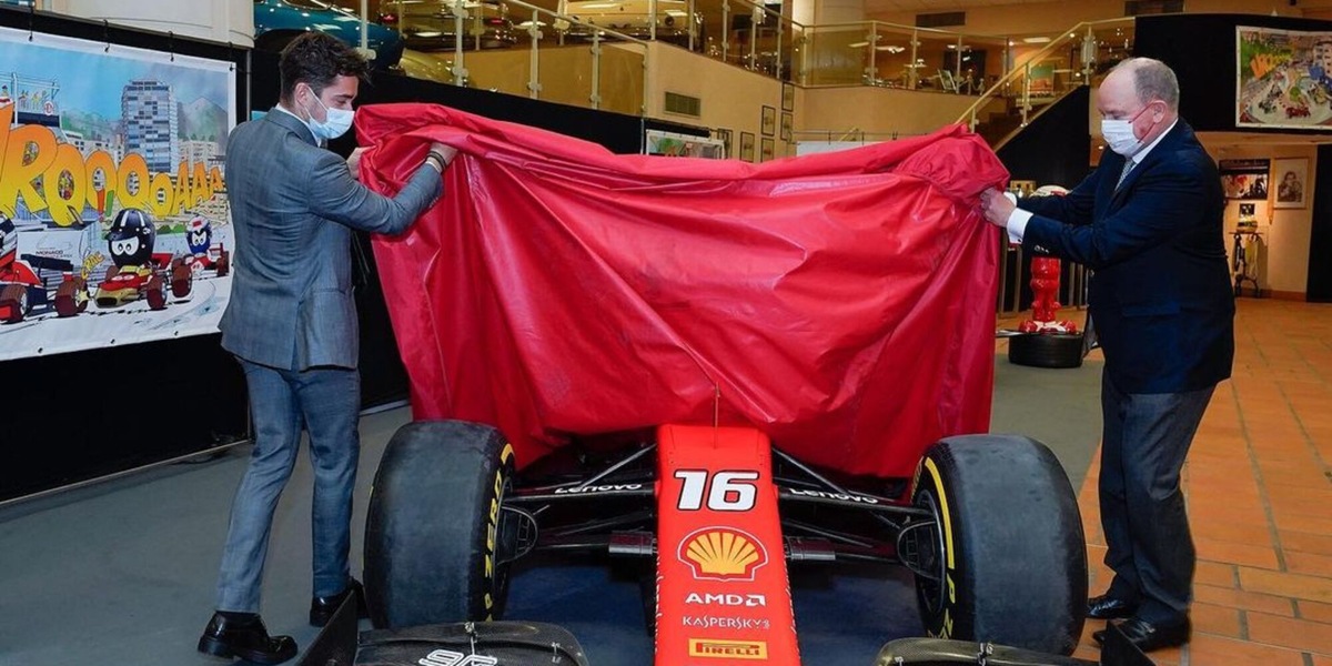 Leclerc e la Ferrari SF90, il gioiellino finisce nel garage di Alberto di Monaco FOTO