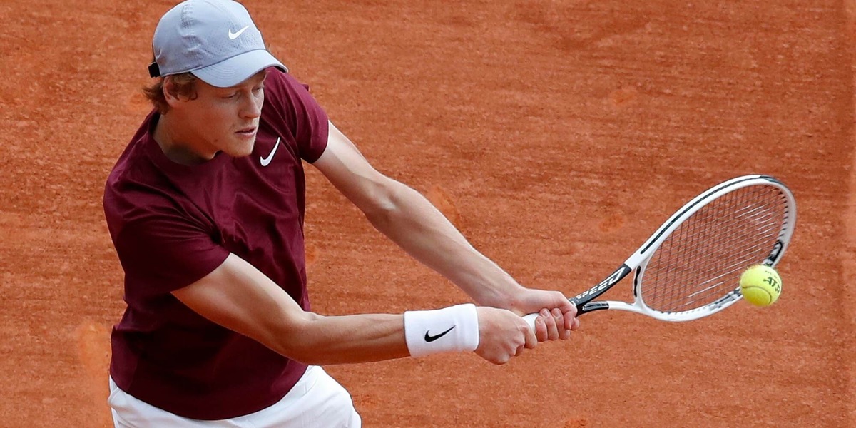 Atp Montecarlo, Sinner lotta ma agli ottavi ci va Djokovic