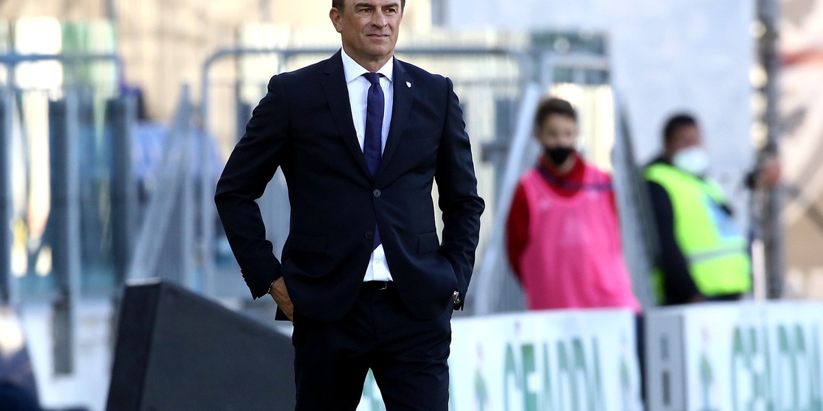 Cagliari, Semplici: "A Benevento una sfida difficilissima"