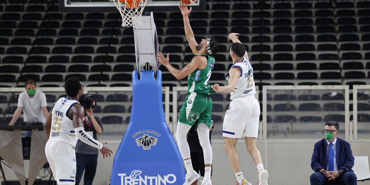 Brindisi, addio primato: colpo playoff per Trento