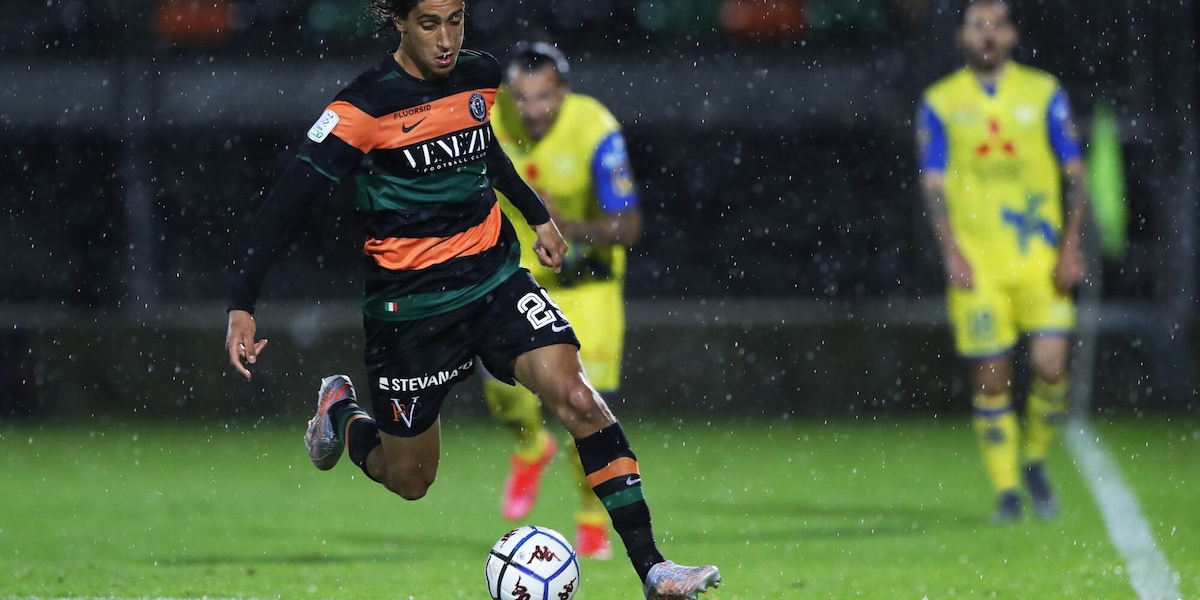 Serie B, il Venezia vola in semifinale playoff: 3-2 al Chievo dopo 120'
