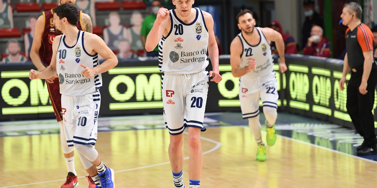 Sassari batte Venezia e porta la serie a gara 5
