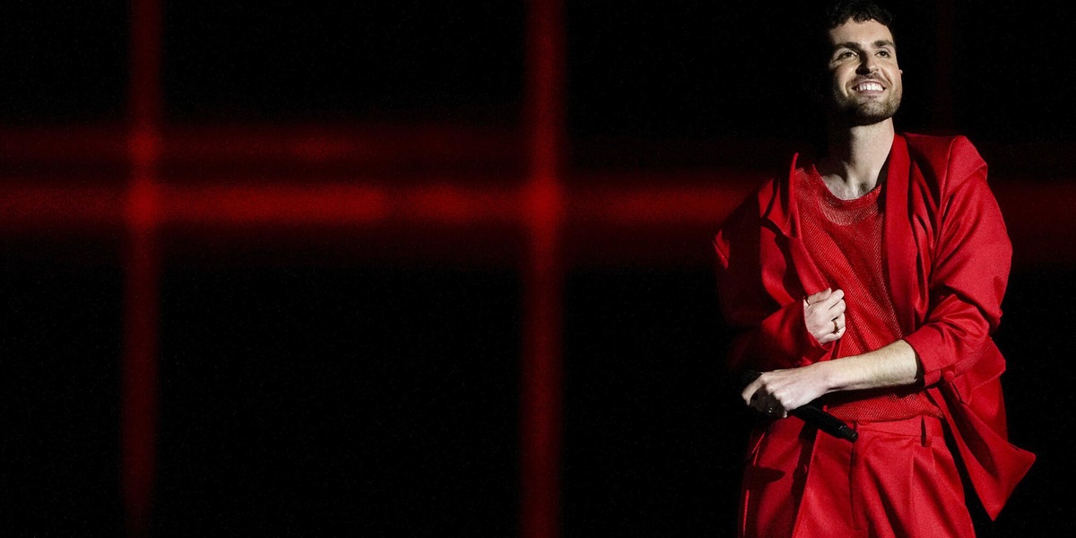 Duncan Laurence positivo al Covid. Salterà la finale dell'Eurovision