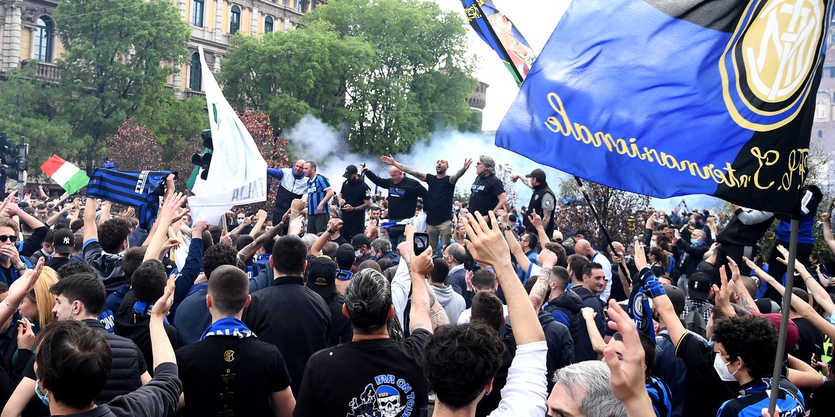 Inter, dalla prefettura ok alla festa fuori dal Meazza: ammessi 4500 tifosi