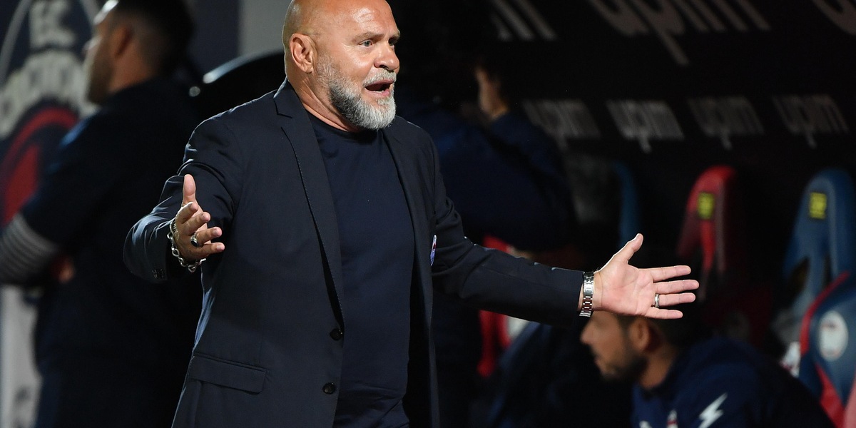 Crotone, il saluto di Vrenna a Cosmi