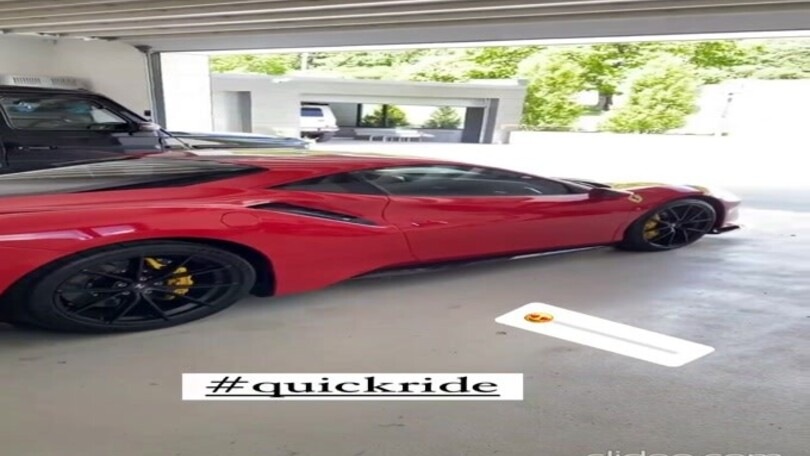 Hamsik, l'ex Napoli innamorato della sua Ferrari 488 Pista