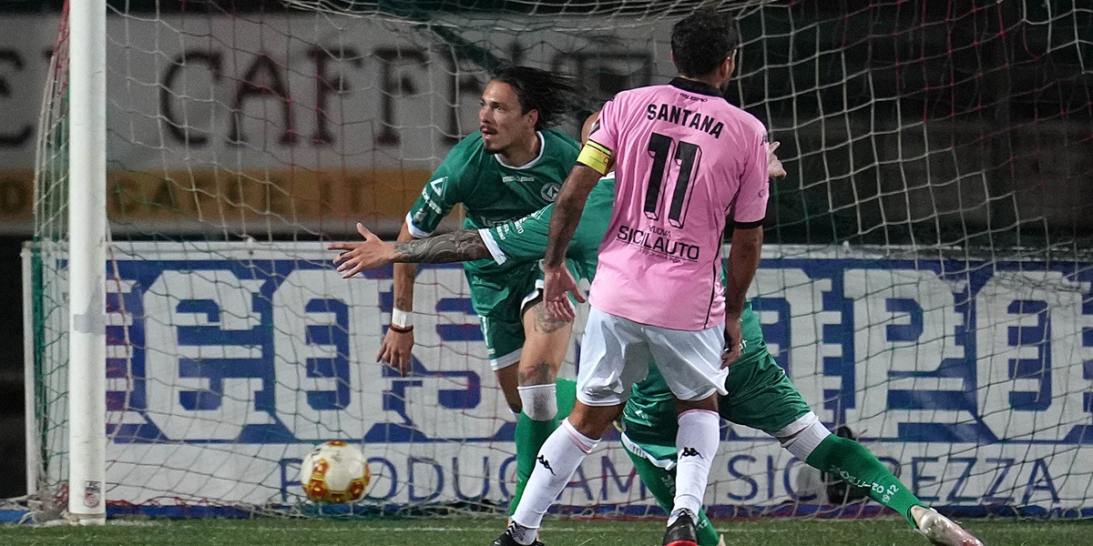 Serie C, playoff: passa l'Avellino, 1-0 al Palermo firmato D'Angelo