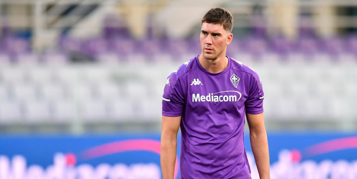 Vlahovic, Barone avvisa la Juve: "Lavoriamo per il rinnovo"
