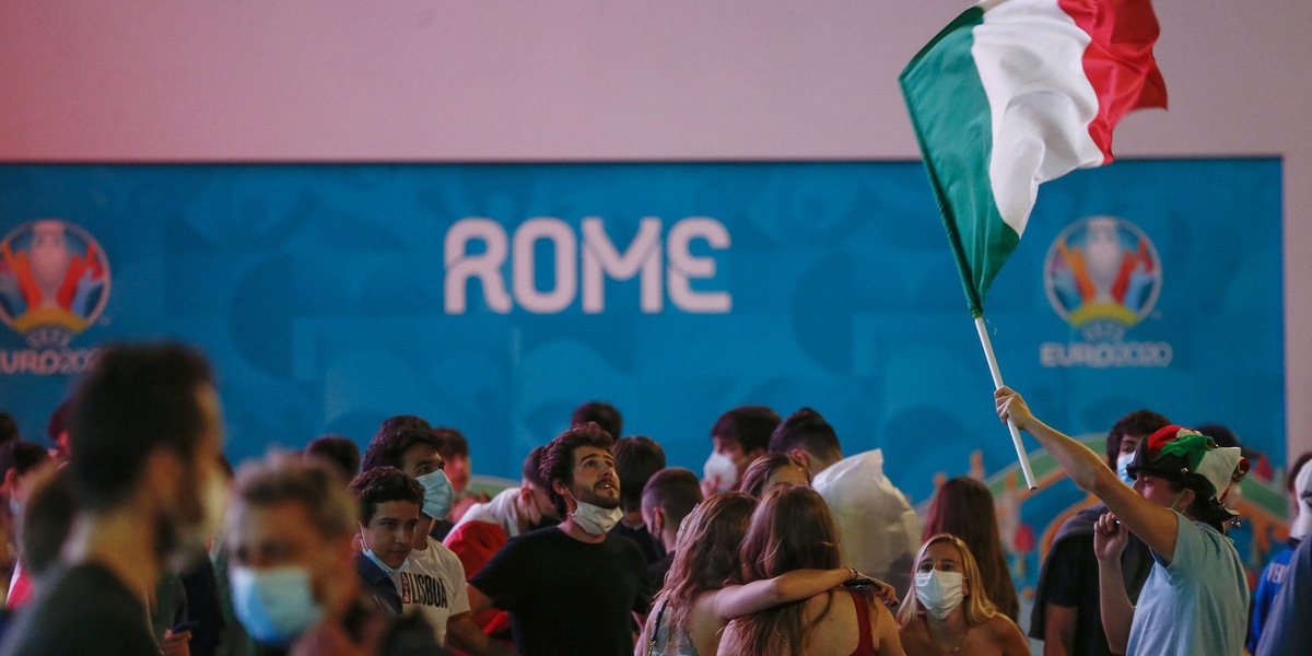 Euro2020, rubavano e poi si fingevano tifosi: fermati 2 ladri