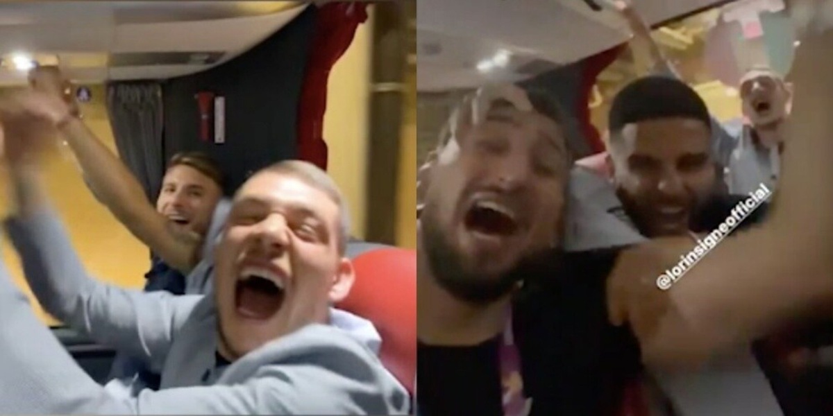L'Italia canta "Notti magiche" sul pullman: che show!