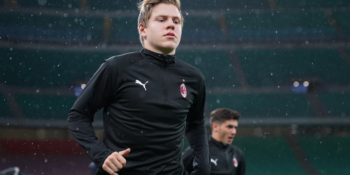 Il Milan vuole far cassa: Pobega, Hauge e Leao
