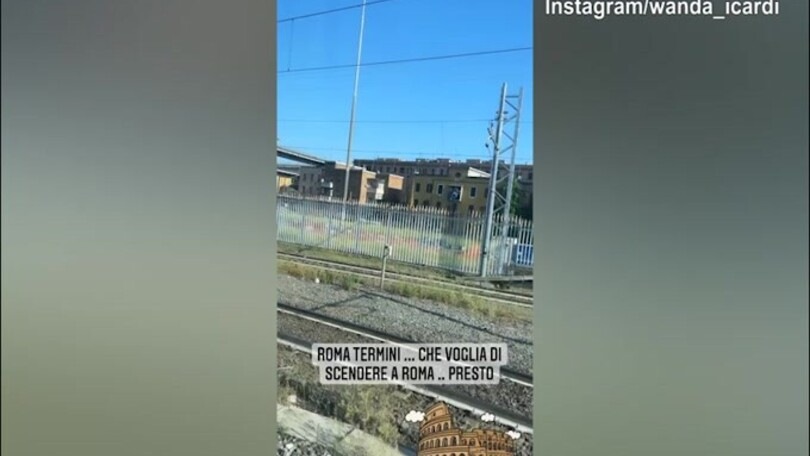 Wanda Nara: "Roma, che voglia di scendere..."  Messaggio di mercato?